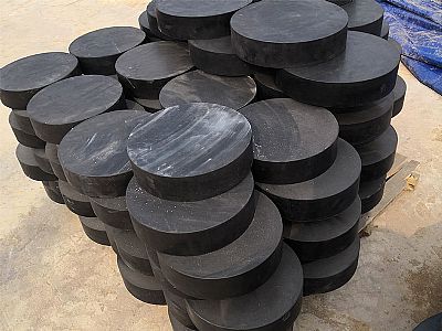 开州区板式橡胶支座由若干层橡胶片与薄钢板经加压硫化